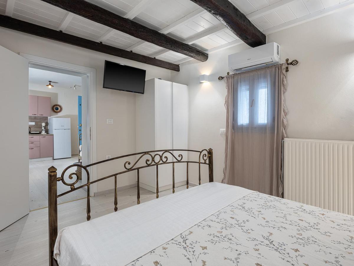 Allegra La Canea Esterno foto